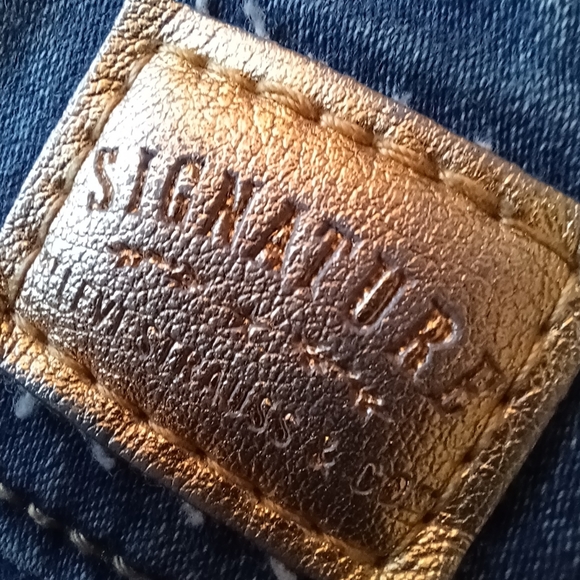 Levi's Signature Pull-On Skinny  Jeans - Picture 7 of 9